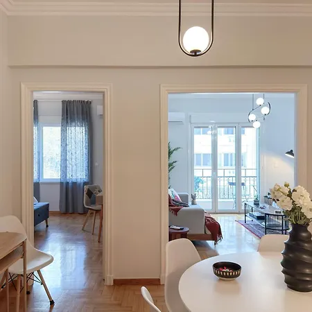 Apartment Acropolis View 4 Bedroom Flat *