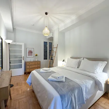 Apartment Acropolis View 4 Bedroom Flat *